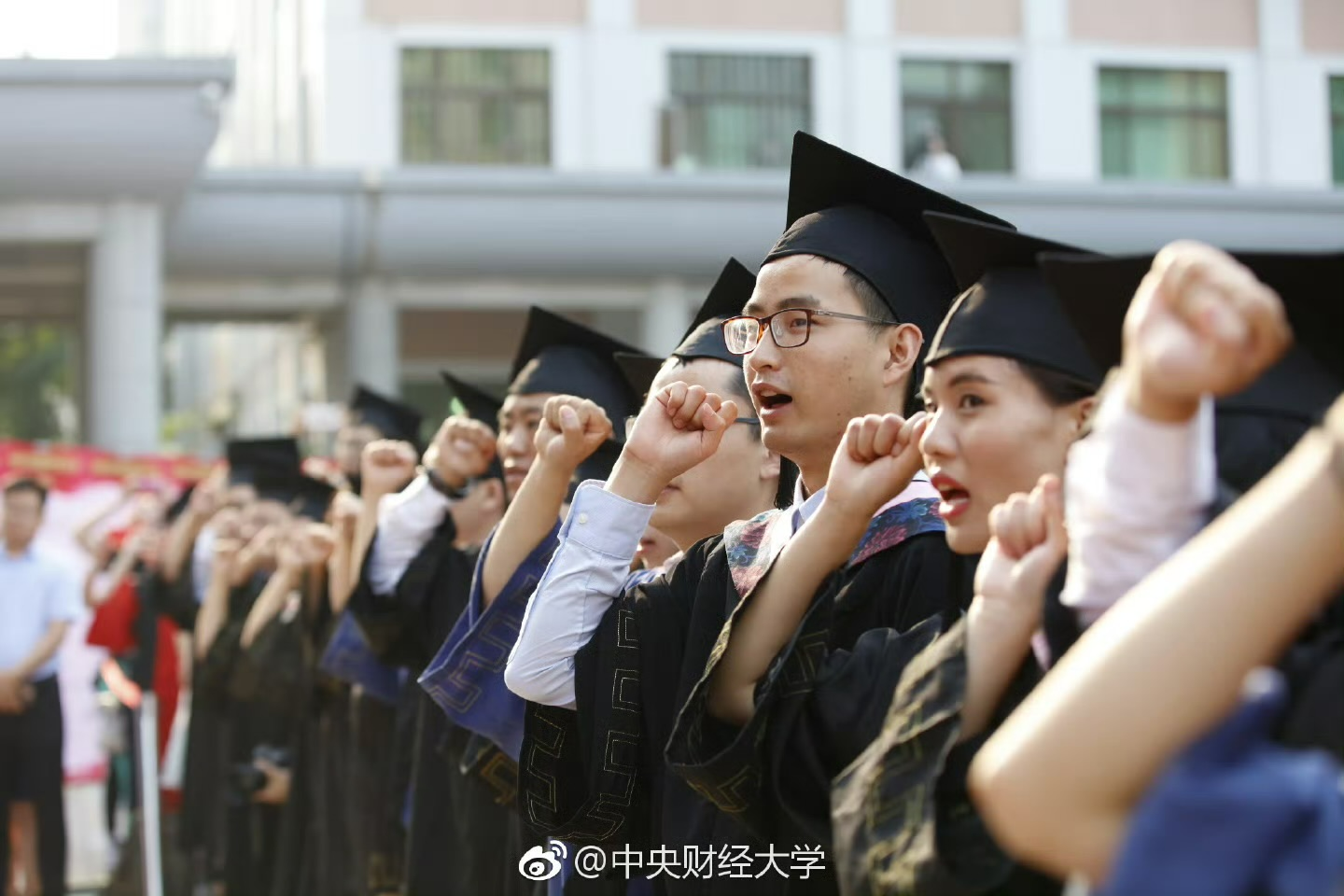 又是一年毕业季，写写毕业后被偷走的五年